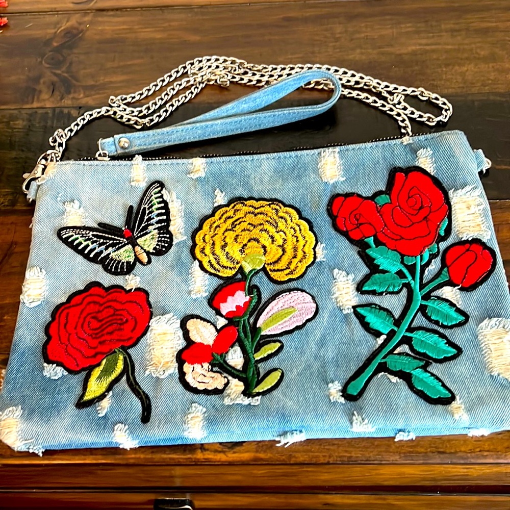 Cross body purse with patches